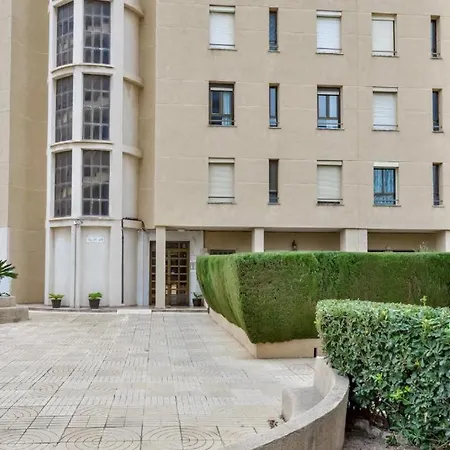 Casa Montes Con Piscina, Wifi Y Parking Gratis!