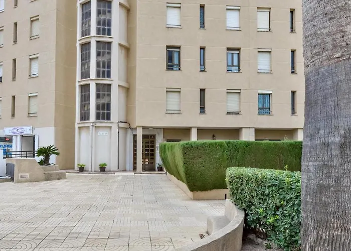 Casa Montes Con Piscina, Wifi Y Parking Gratis!