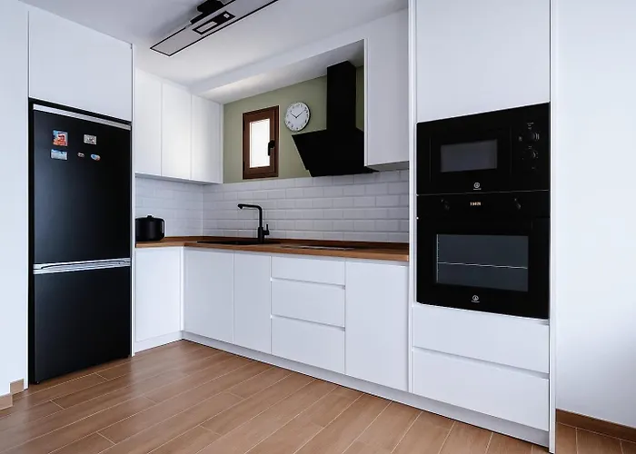 Apartamento Casa Montes Con Piscina, Wifi Y Parking Gratis! *