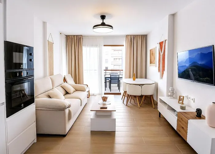 Casa Montes Con Piscina, Wifi Y Parking Gratis! *